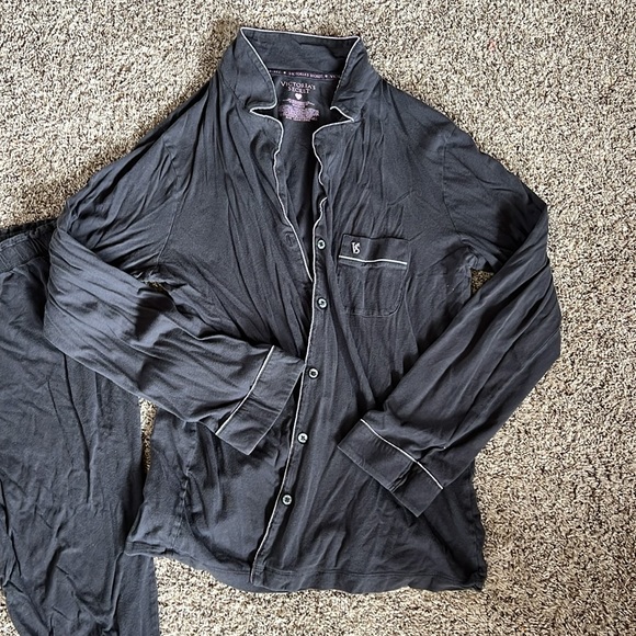 Victoria secret pajamas - Picture 3 of 6